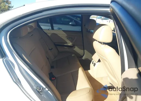 2011 BMW 328I из США, поврежденный, VIN WBAPH5G53BNM77885